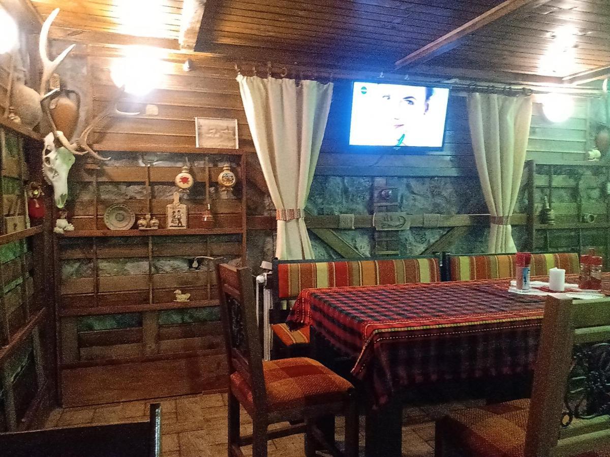 فندق Кръчмъ При Байката Alpin ريباريكا المظهر الخارجي الصورة